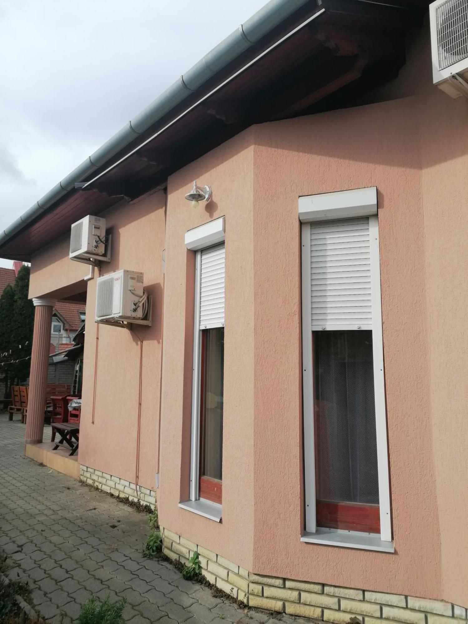 Hotel Iglódi Panzió Kunszentmárton Exterior foto
